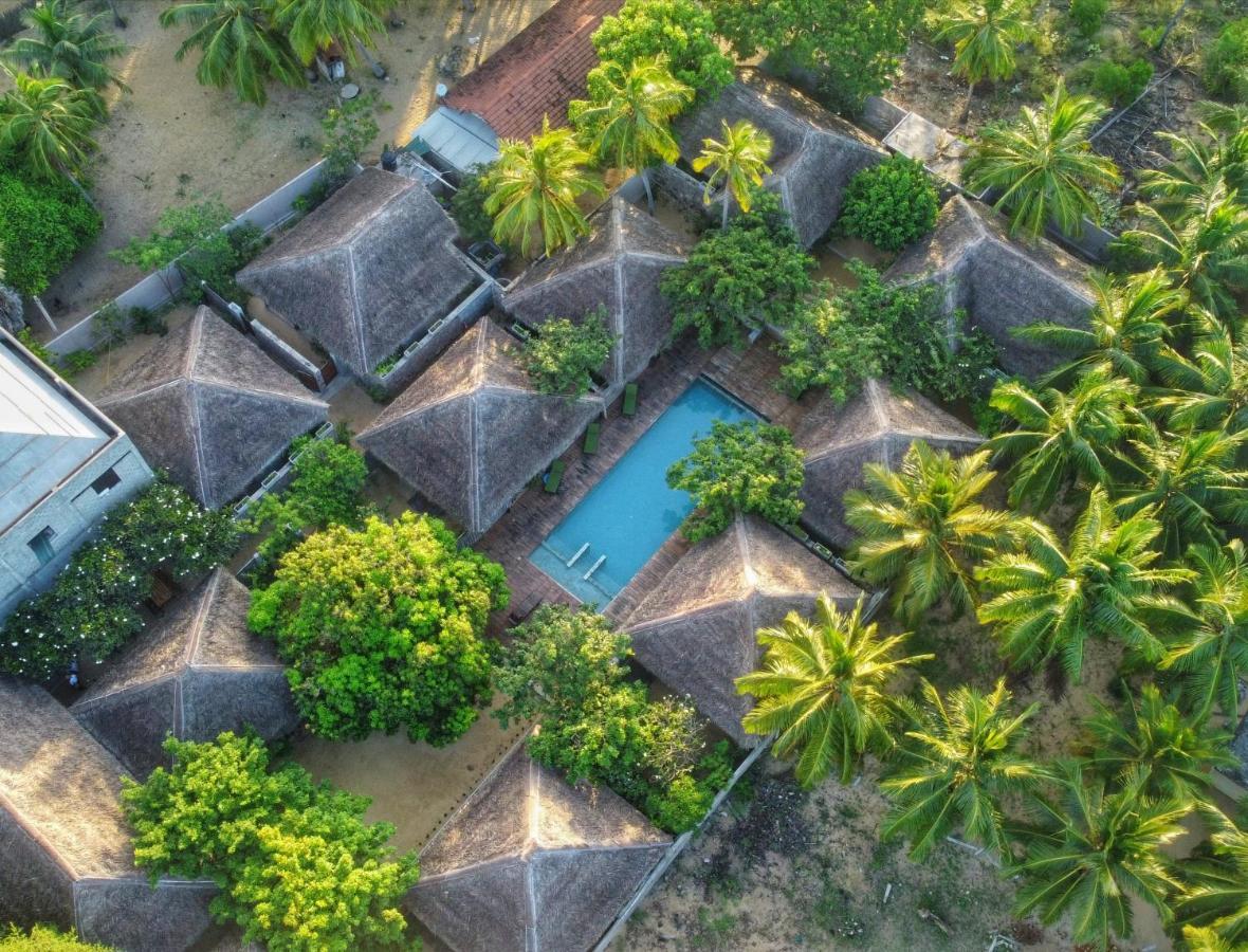 Hiru Villas And Kitesurfing Kalpitiya Exterior photo